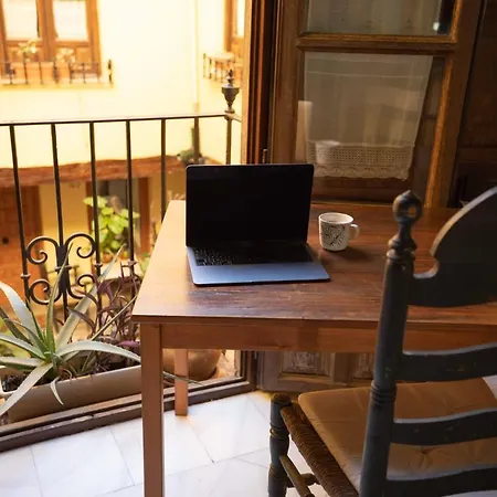 Alh Patio Apartment *